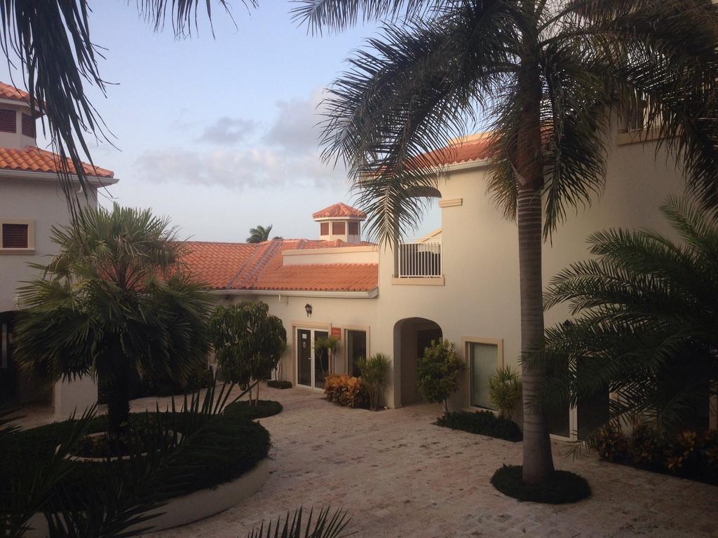 Hotel La Vista Azul Turtle Cove Exterior photo