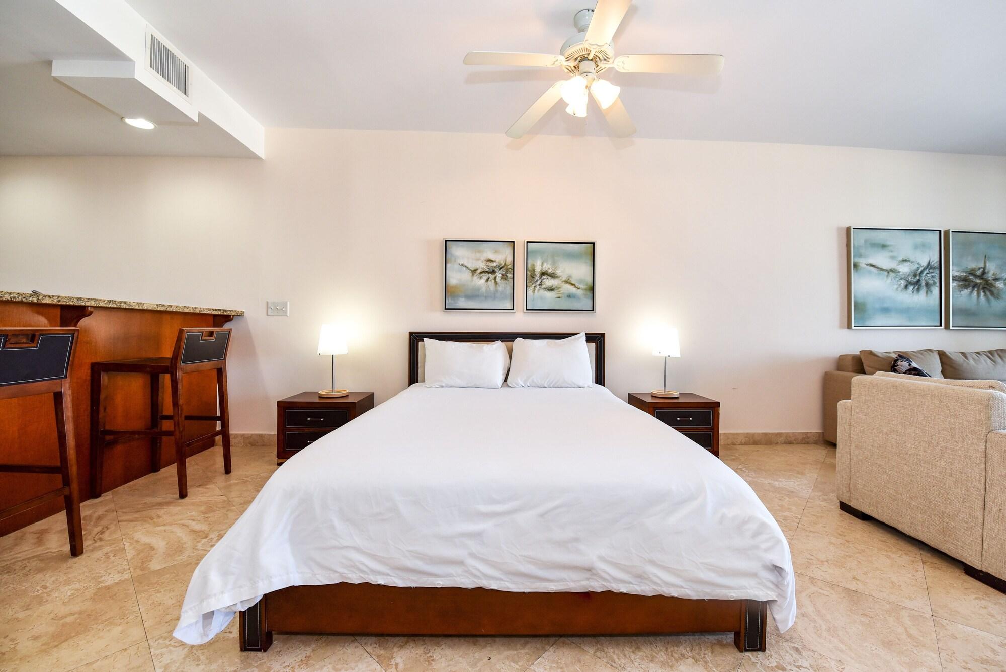Hotel La Vista Azul Turtle Cove Exterior photo
